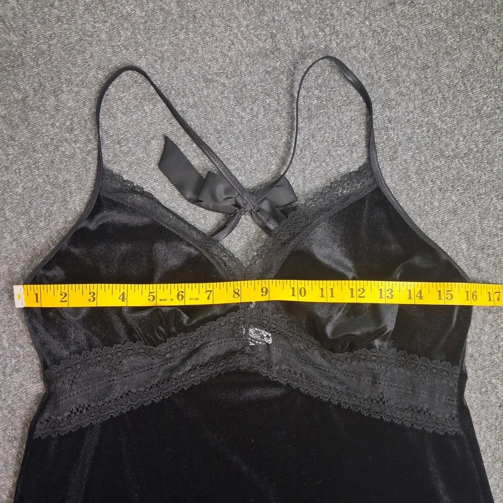 Black‎ Velvet Lace Trim Chemise and Robe Set with Satin Bow and Belt 2 Piece Set